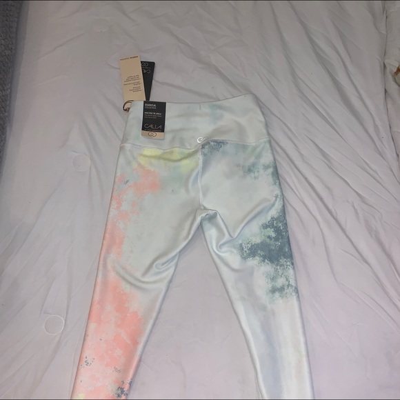 CALIA by Carrie Underwood new workout leggings! - Picture 2 of 5